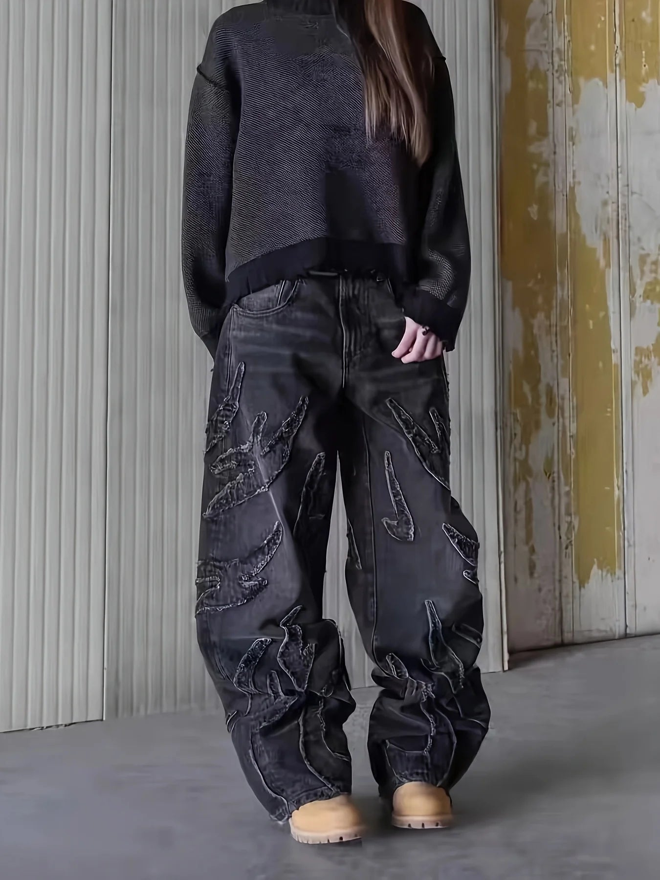 Urban Embroidered Wide Jeans