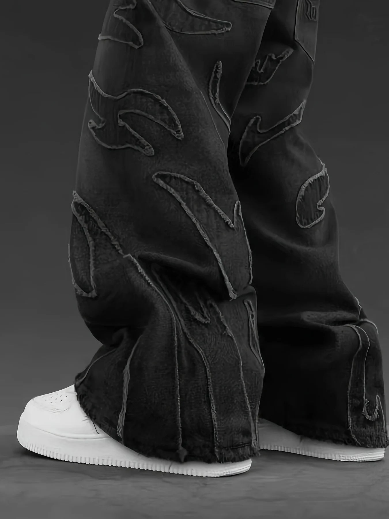 Urban Embroidered Wide Jeans